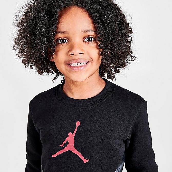 On Model 5 view of Boys' Little Kids' Jordan Premium Essentials Crewneck Sweatshirt and Jogger Pants Set in Black/Red Click to zoom