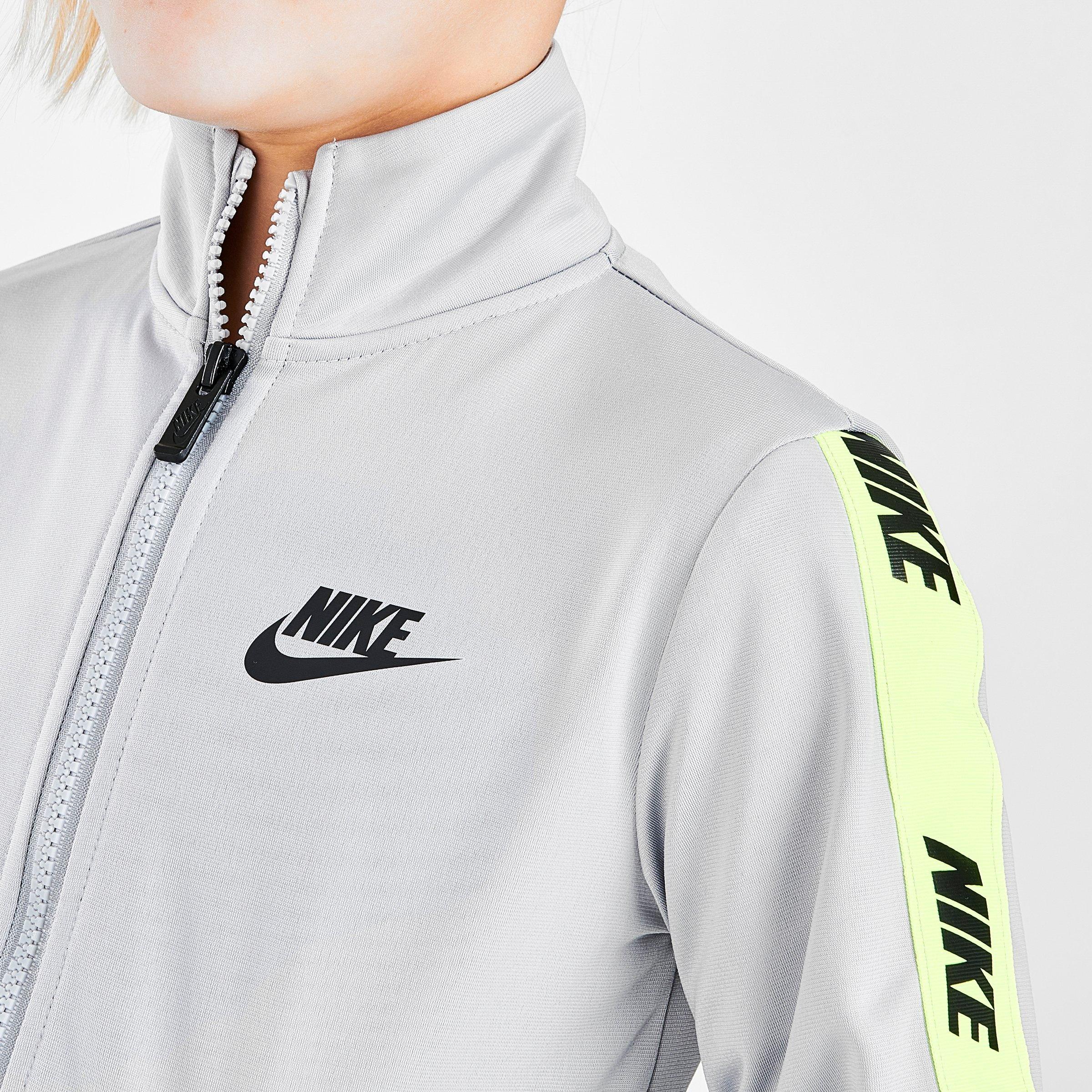 nike jogger jacket