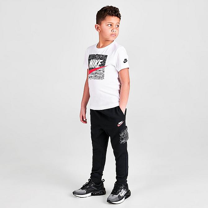 Front Three Quarter view of Boys' Little Kids' Nike Read Box Fill T-Shirt in White/Black/Red Click to zoom