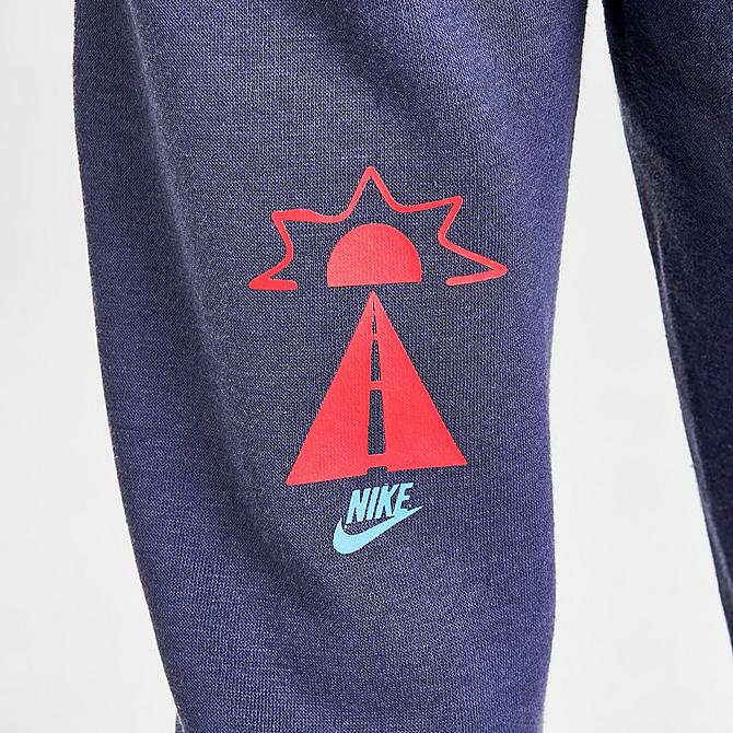 On Model 5 view of Boys' Little Kids' Nike Sportswear Extra Smile Jogger Pants in Thunder Blue Click to zoom