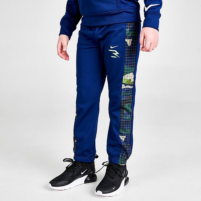 Back Right view of Boys' Little Kids' Nike Therma-FIT RW3 Hoodie and Jogger Pants Set in Blue Void/Green Strike/Blue Camo Click to zoom