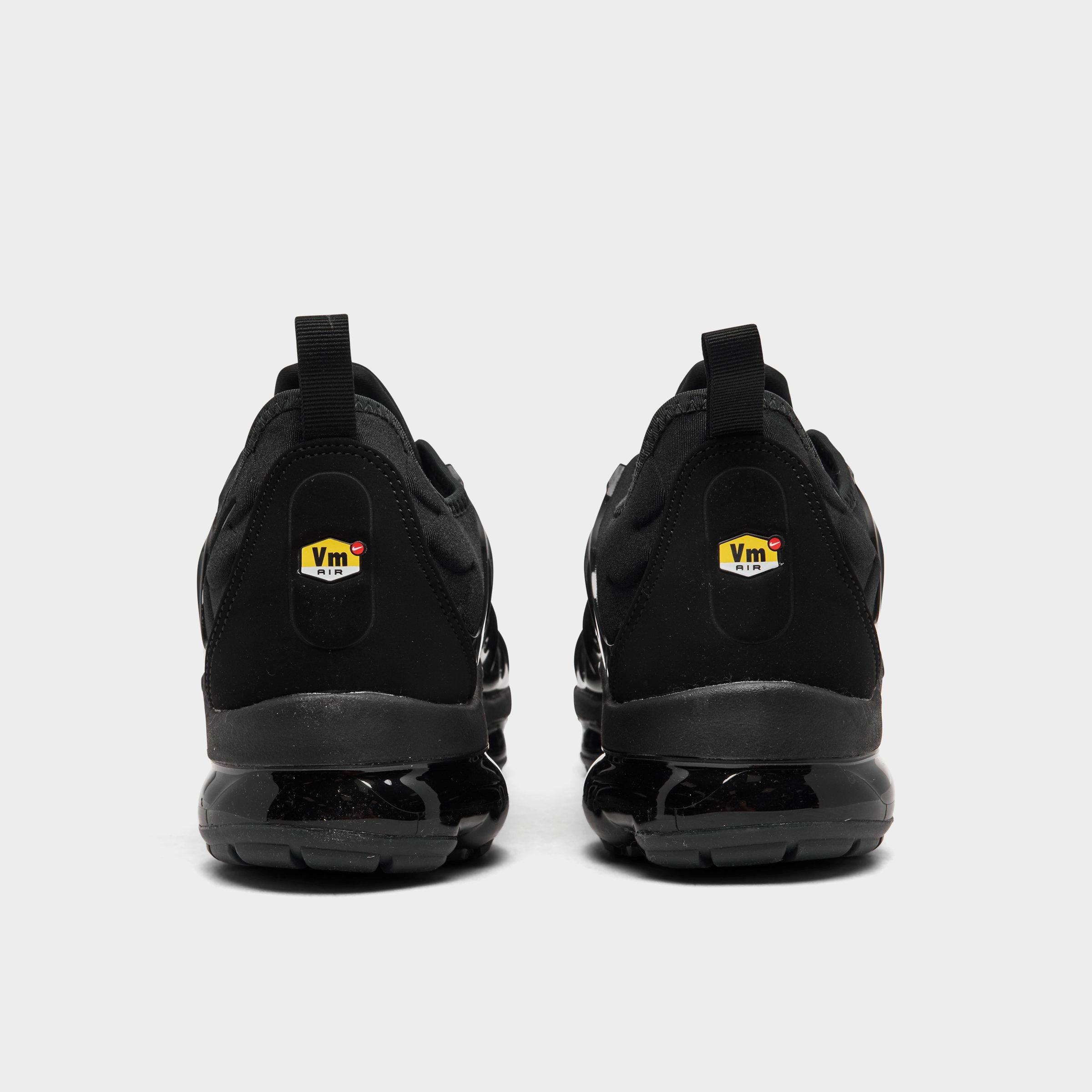 nike vapormax plus women's finish line