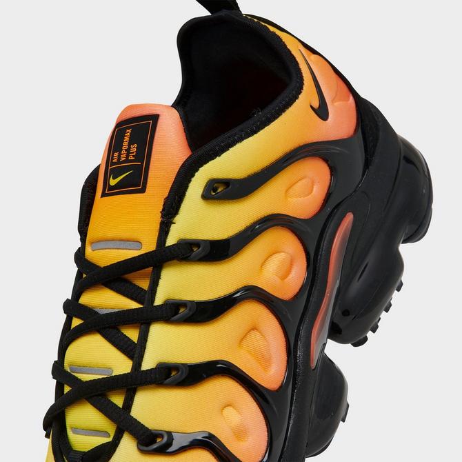 Vapormax plus total clearance orange