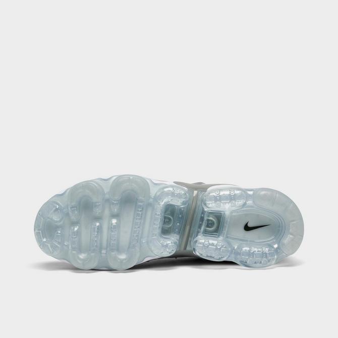 Finish line vapormax plus on sale men's