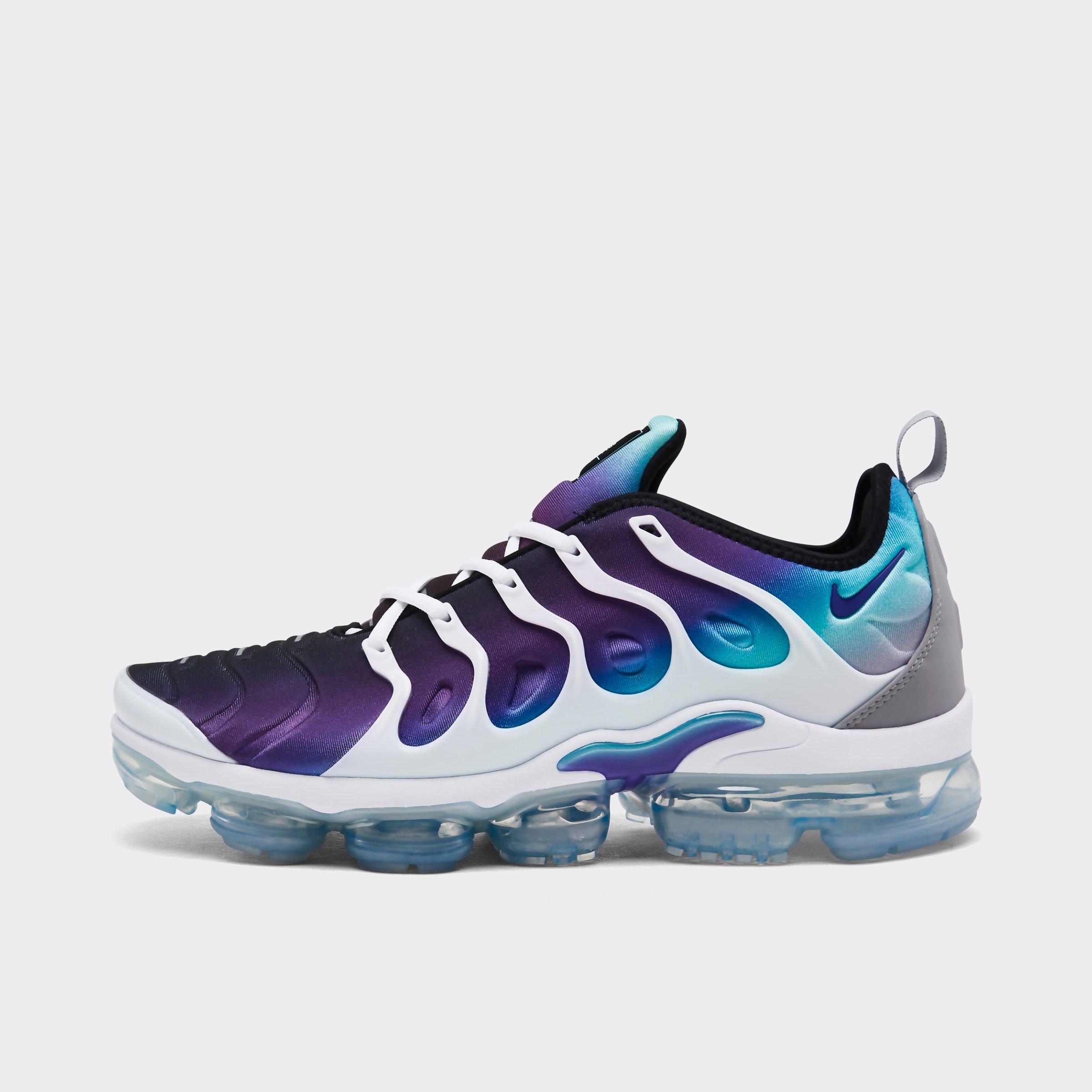 purple nike vapormax plus women's