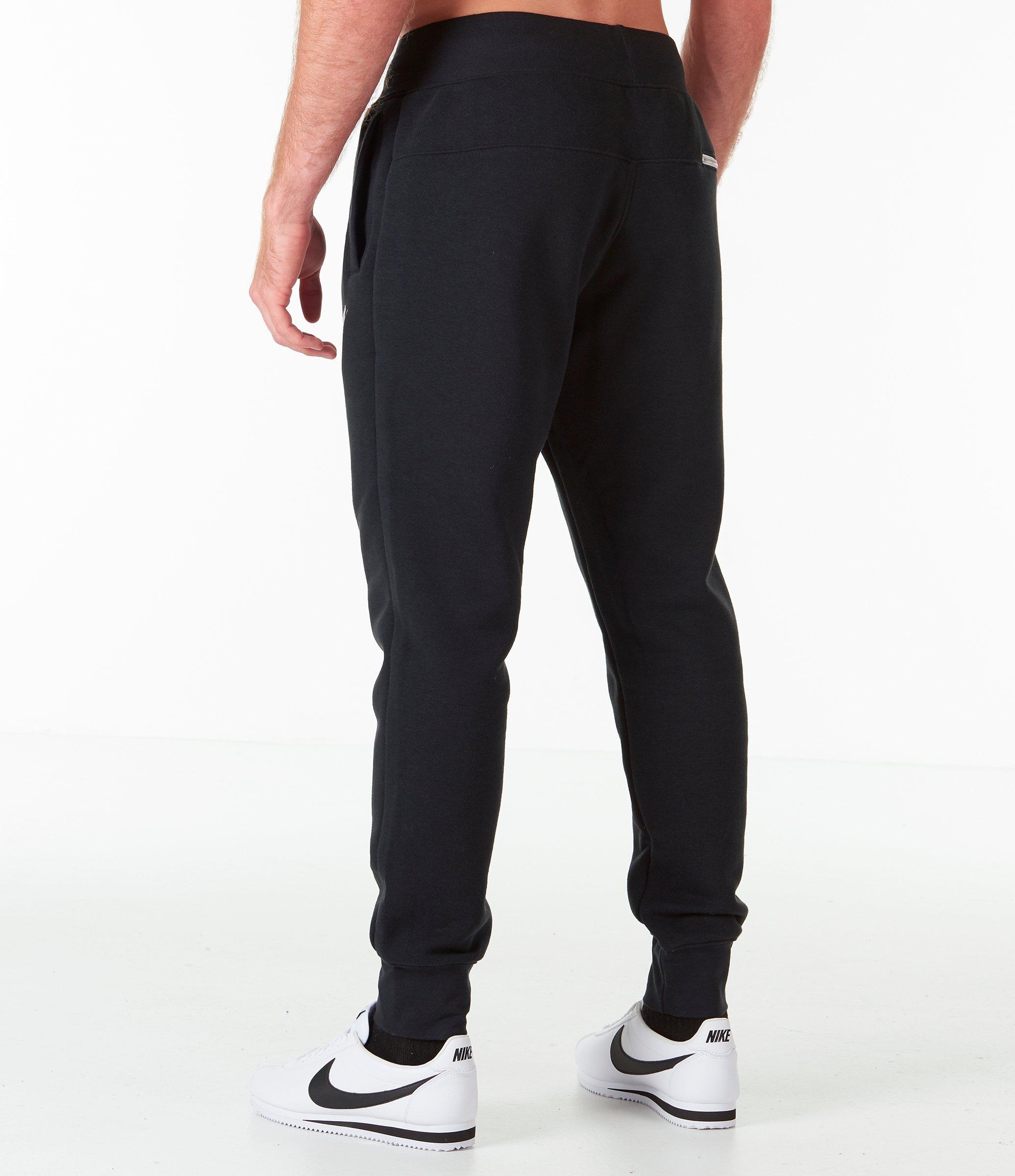 men's nike sportswear heritage club cuffed jogger pants