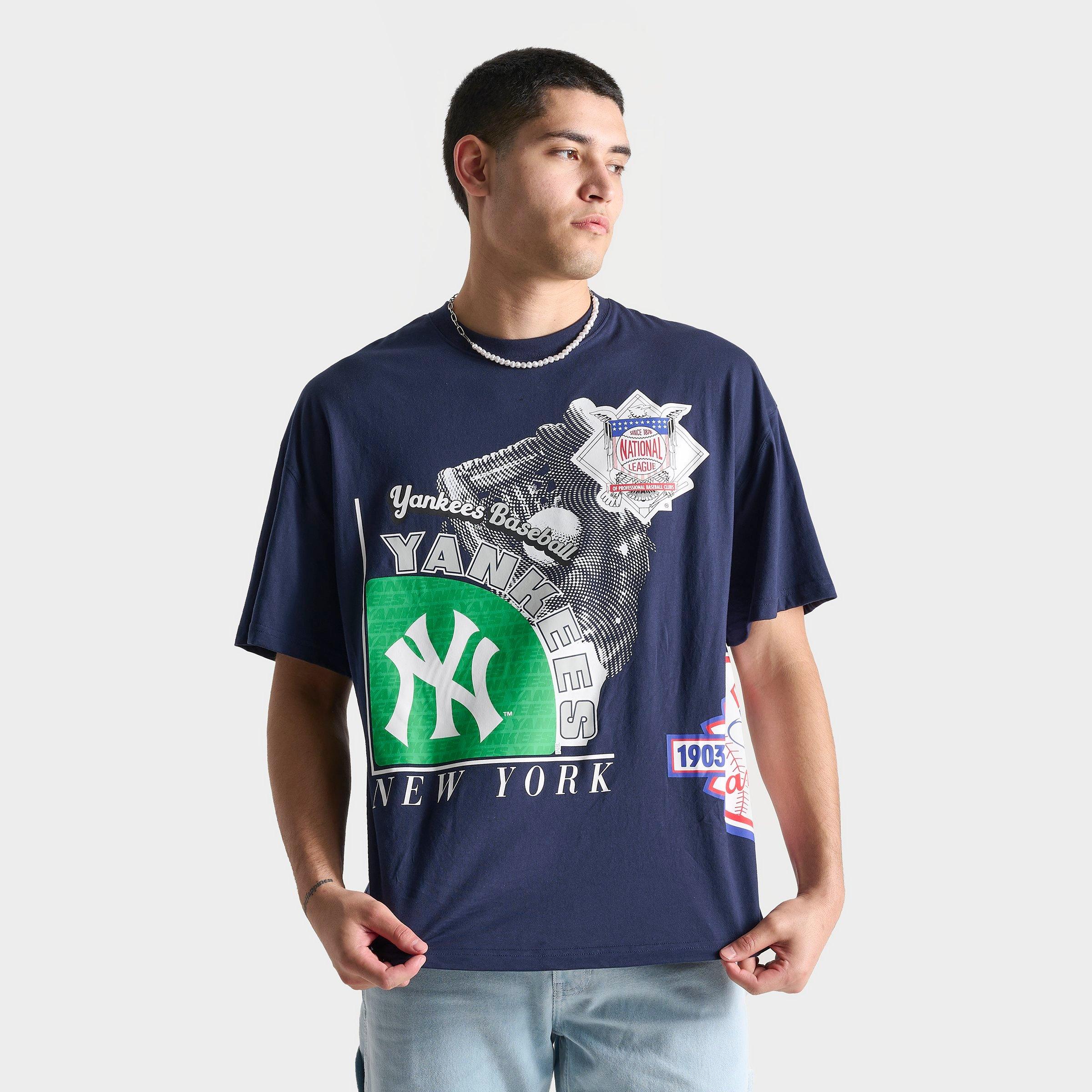 Men's Mitchell & Ness New York Yankees MLB Logo Blast Graphic T-Shirt