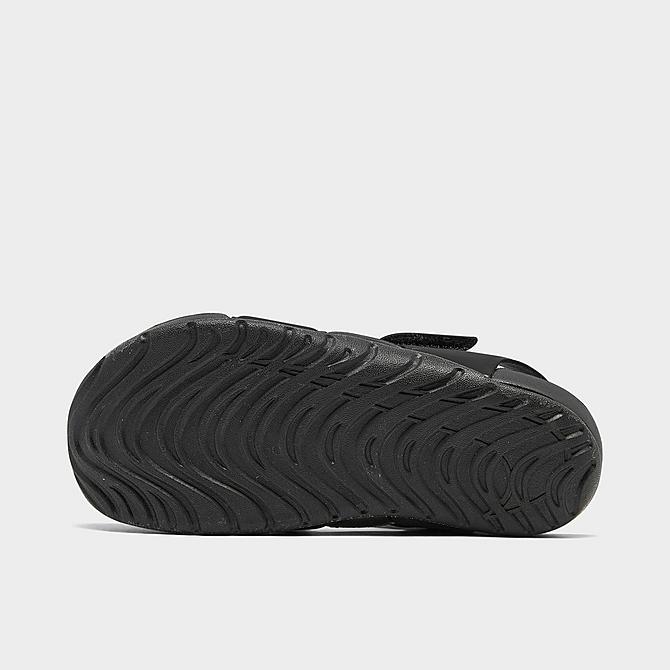 Bottom view of Boys' Little Kids' Nike Sunray Protect 2 Hook-and-Loop Sandals in Black/White Click to zoom