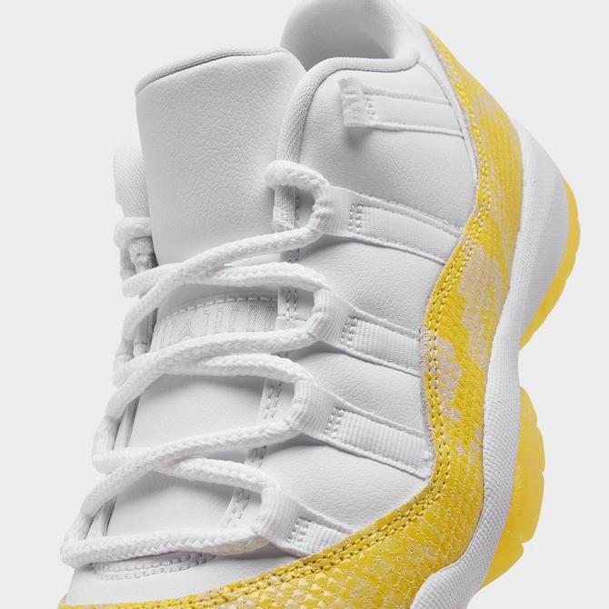 vestíbulo cheque Documento Women's Air Jordan Retro 11 Low Basketball Shoes| Finish Line