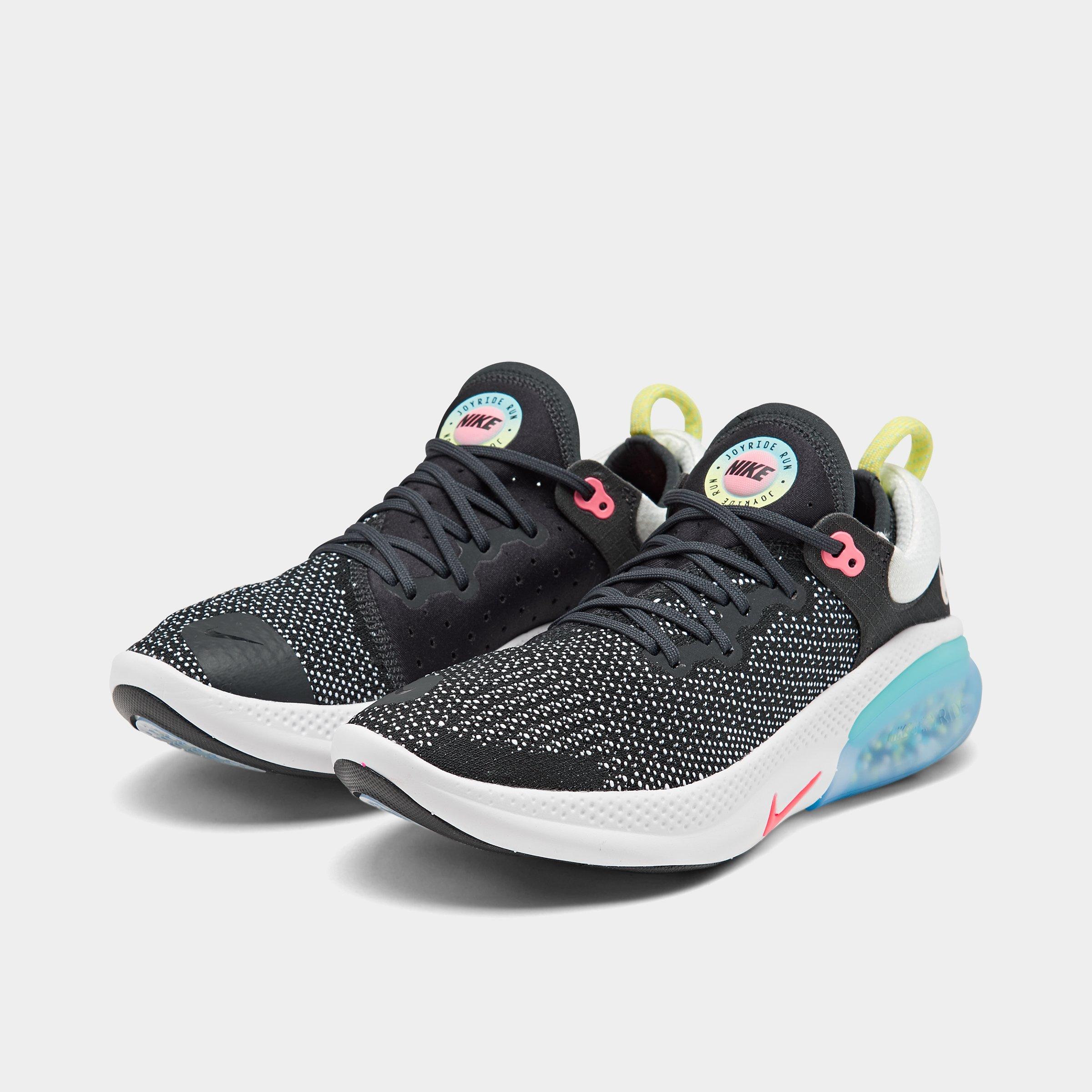 nike mens flynit