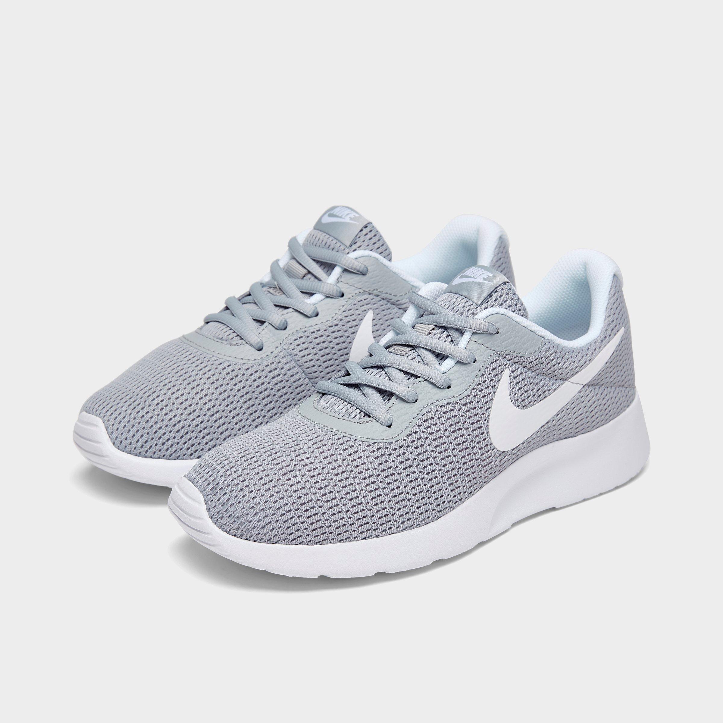 nike women's wide width cross trainers