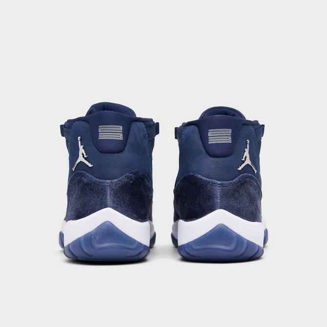 Navy and white basketball hot sale shoes