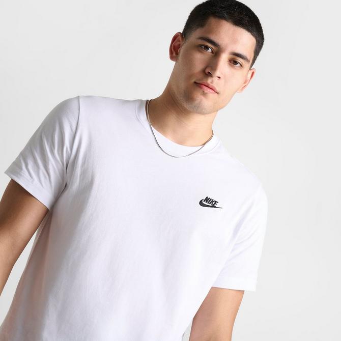 T-shirt Nike Sportswear Club pour Homme. Nike LU