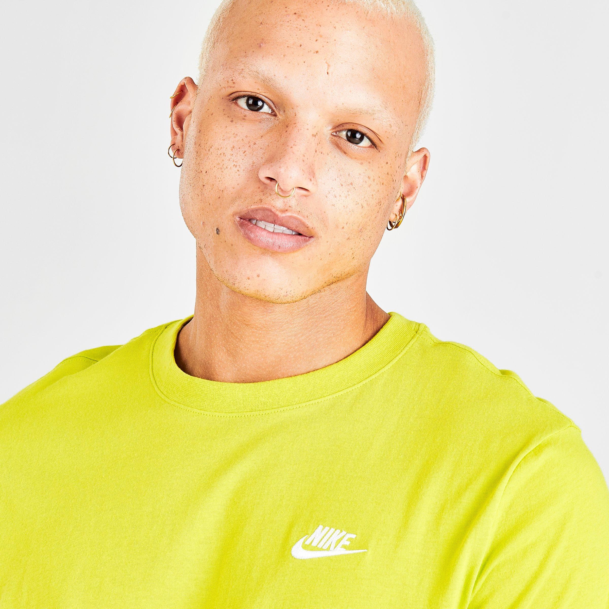 nike sportswear mens t shirt