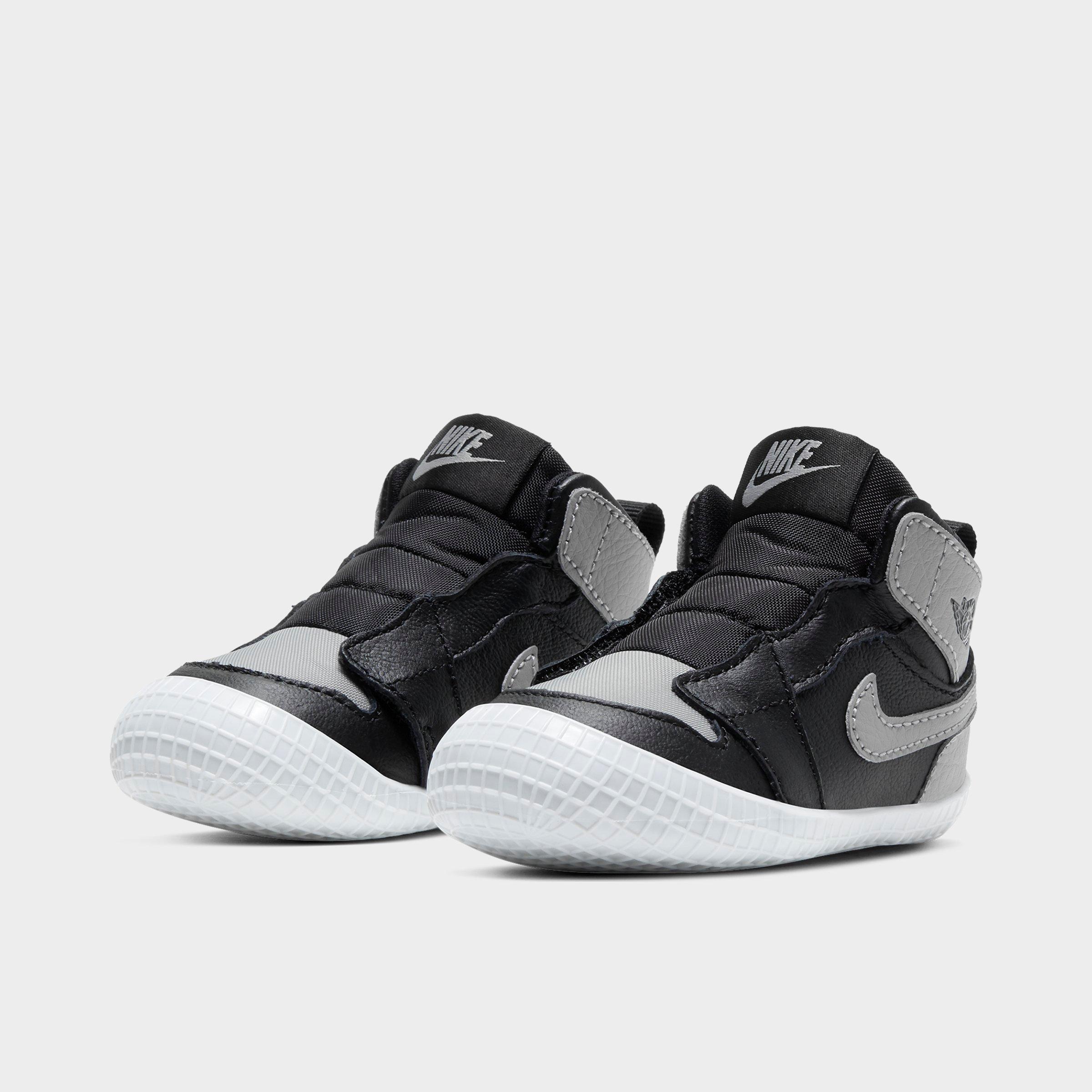 jordan retro 1 black and grey