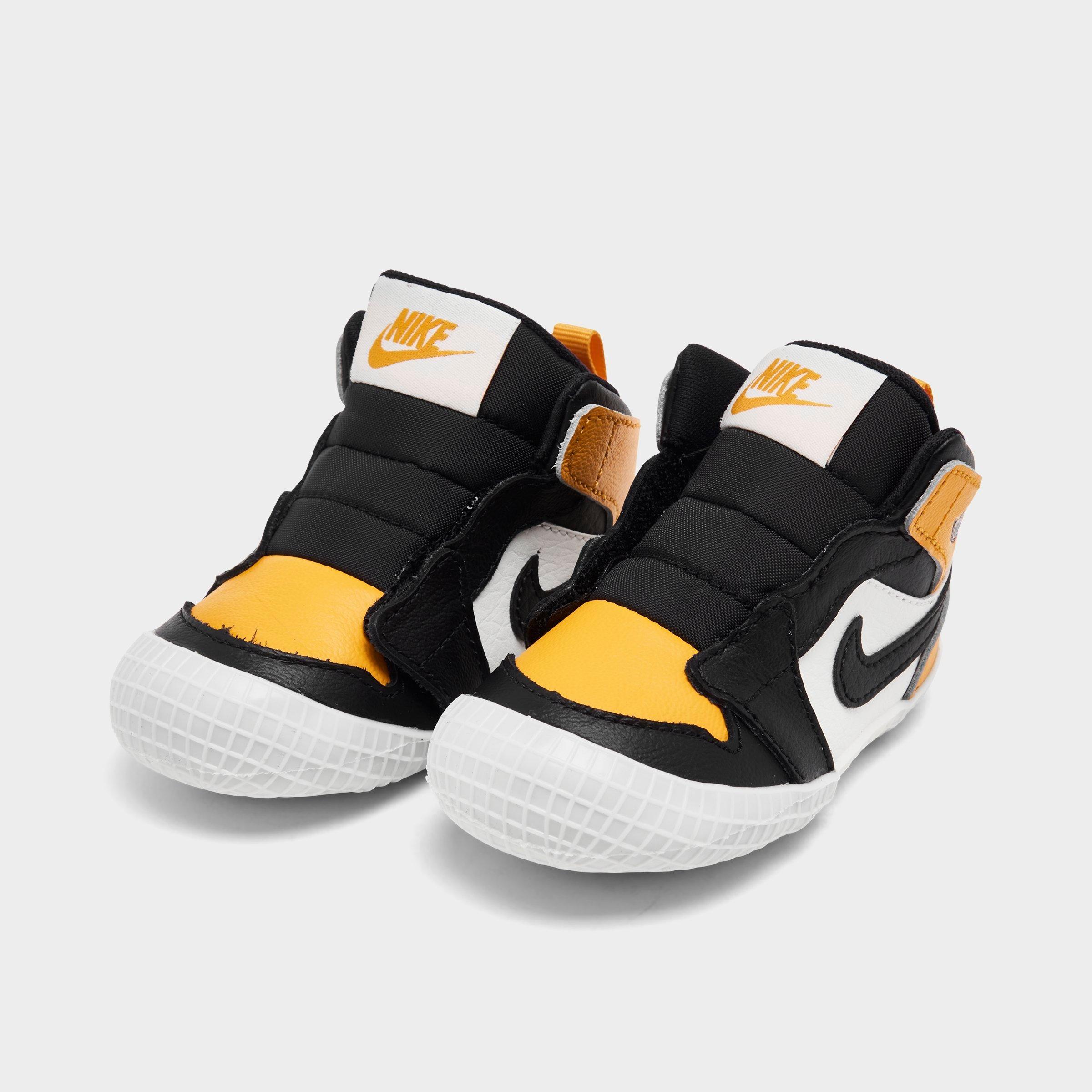 infant air jordan retro 1 crib booties