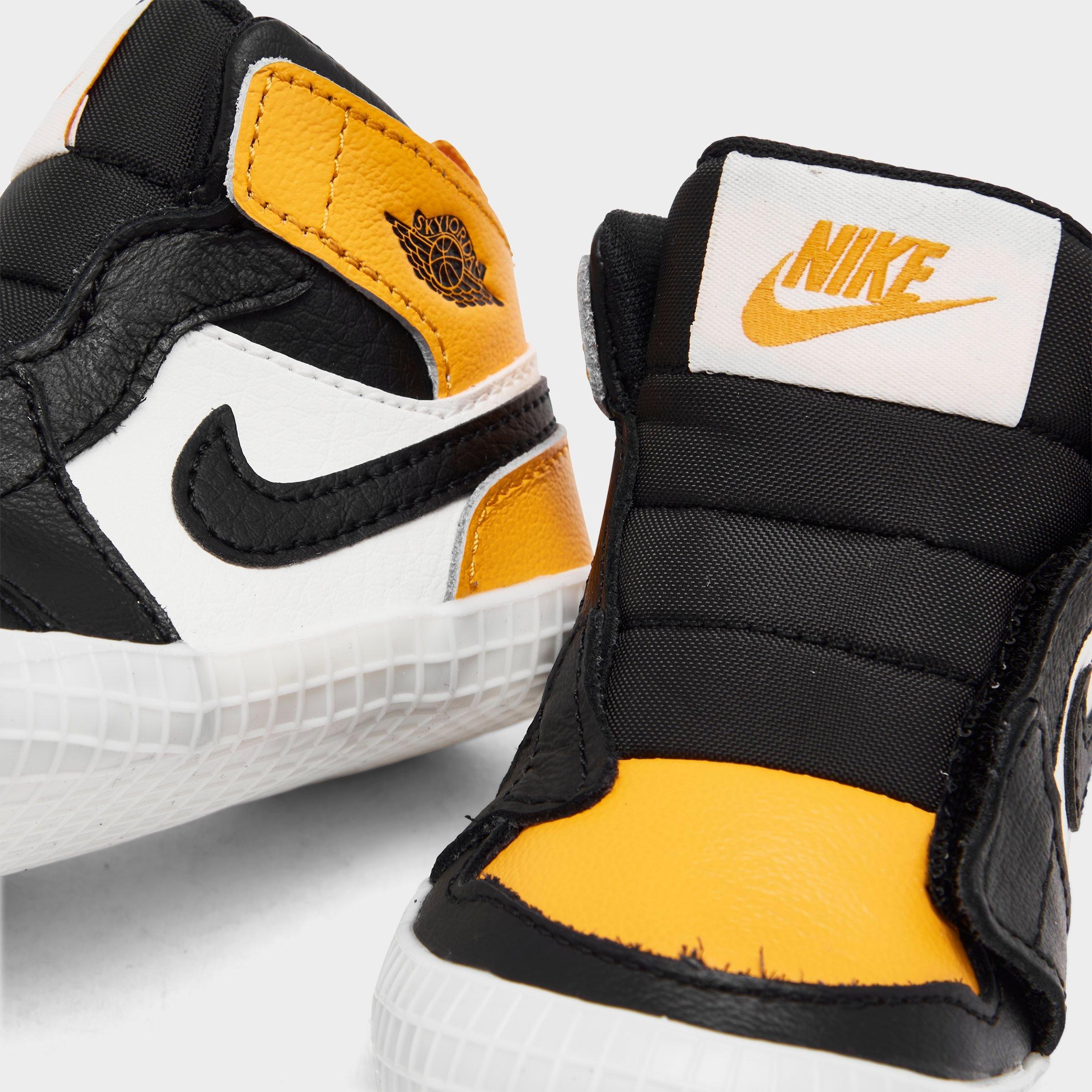 infant air jordan retro 1 crib booties