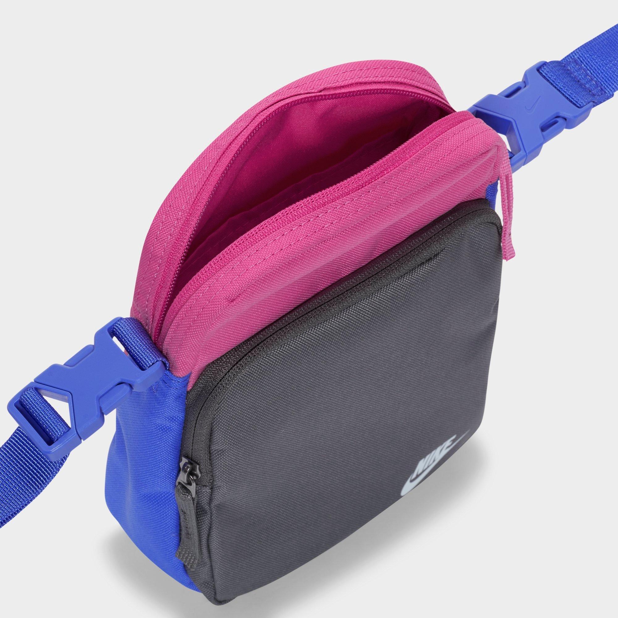 nike crossbody fanny pack