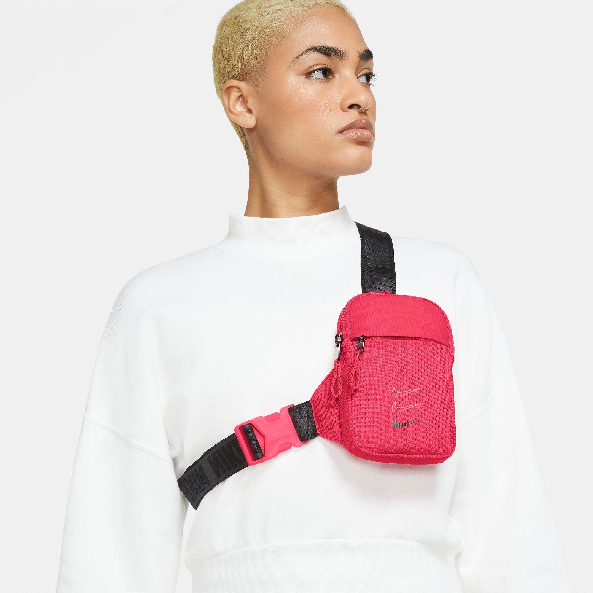 nike sportswear fanny pack