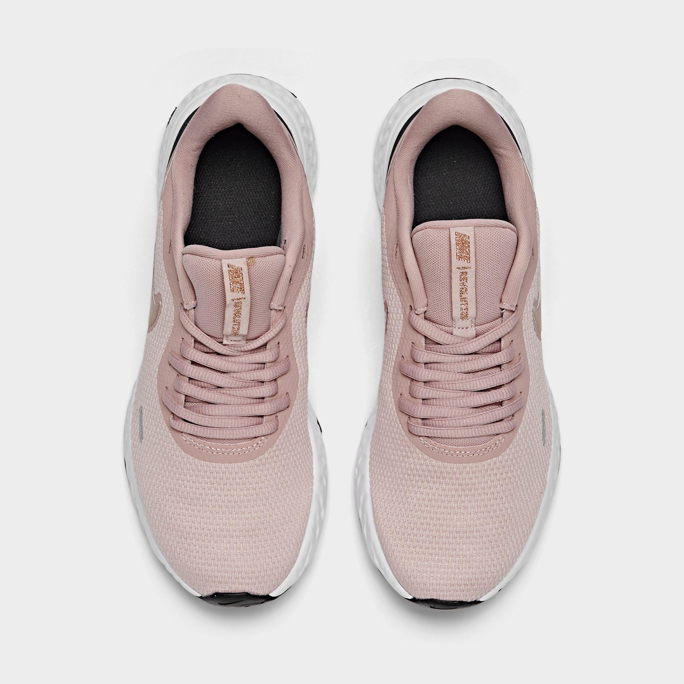 nike revolution 5 rose