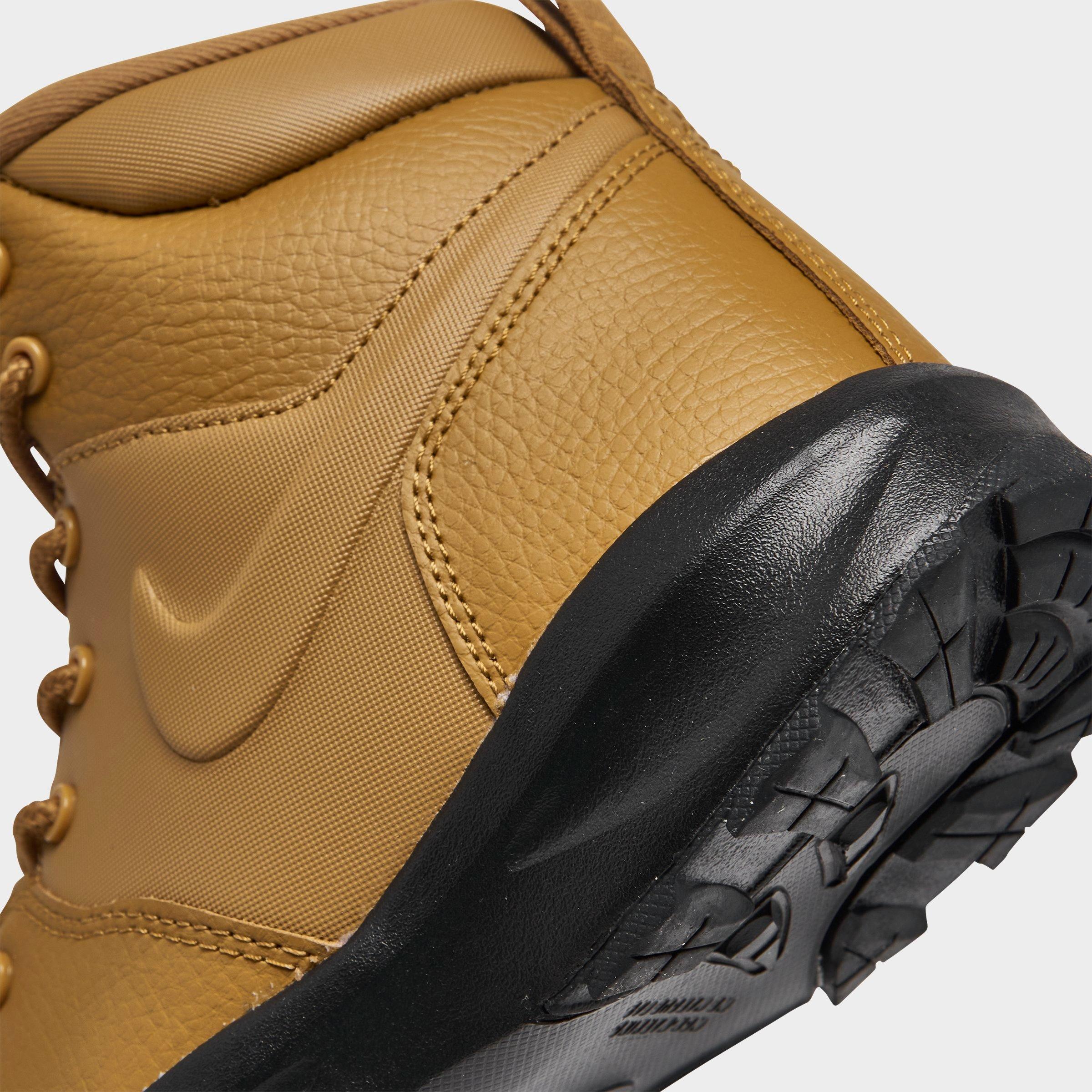 nike manoa boots boys