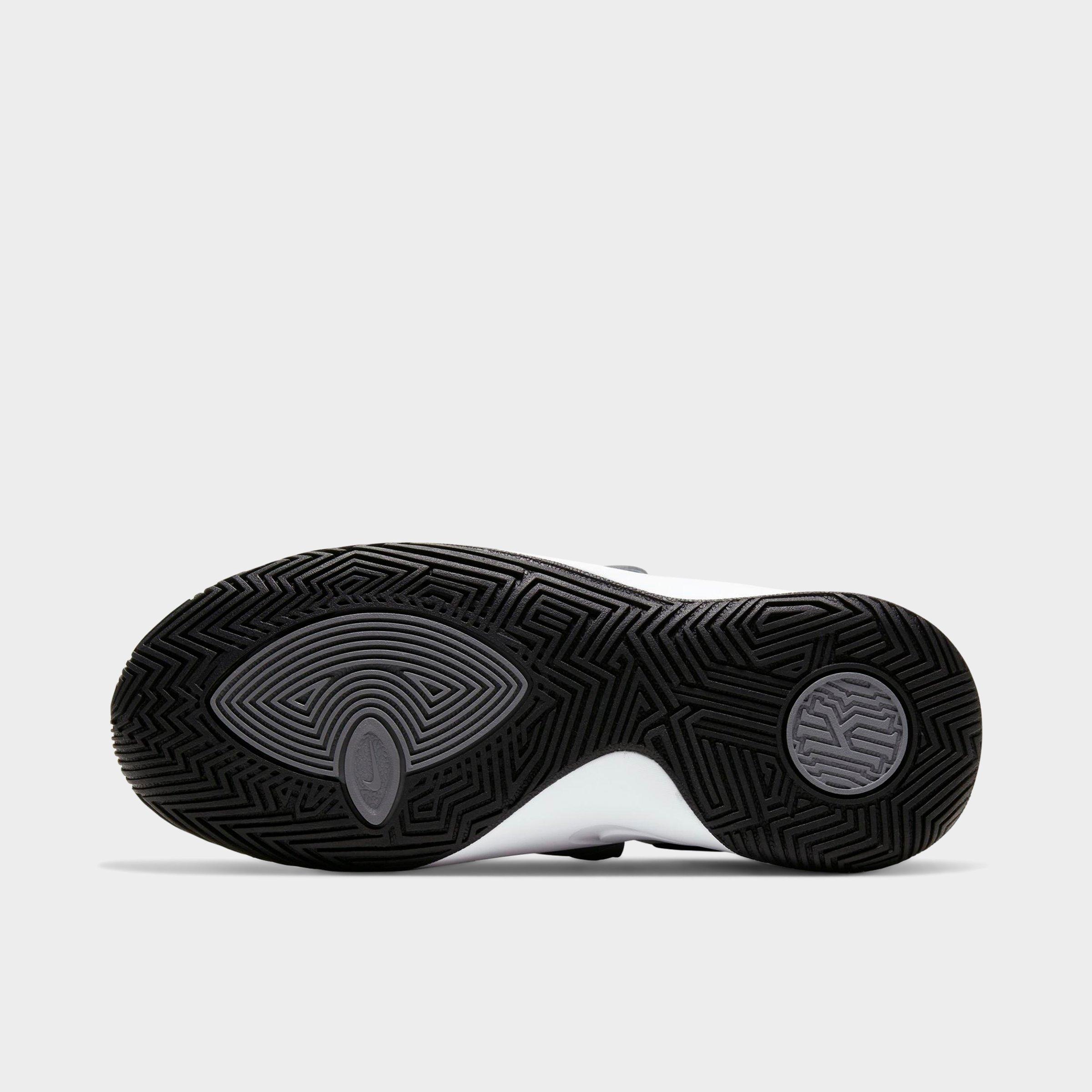 nike men's kyrie flytrap iii basketball shoes stores