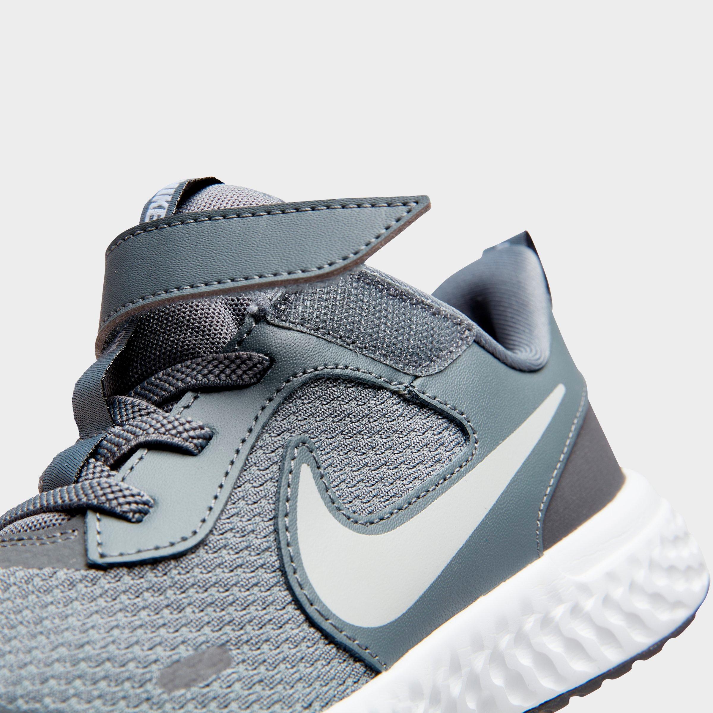 boys nike revolution