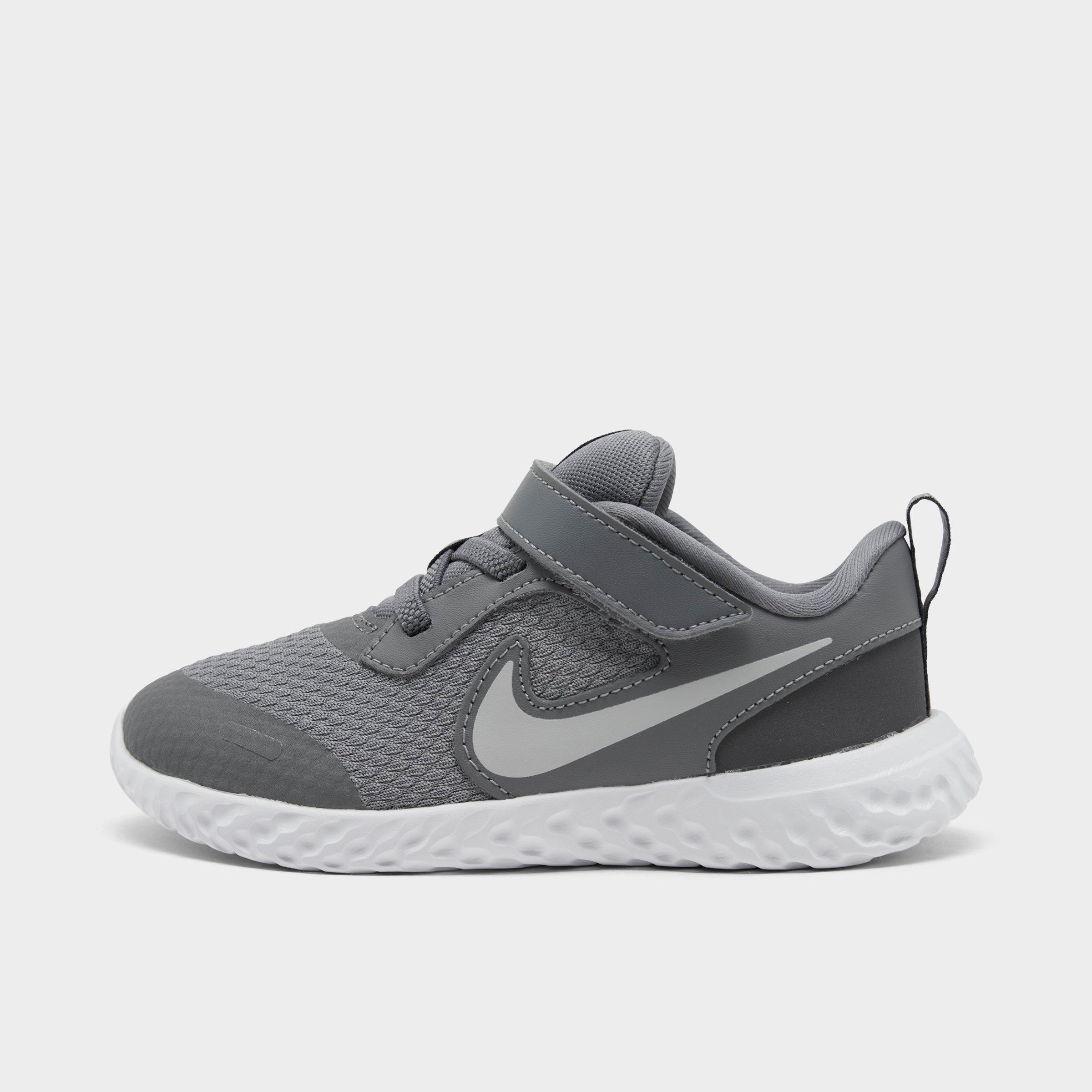 gray toddler nike shoes