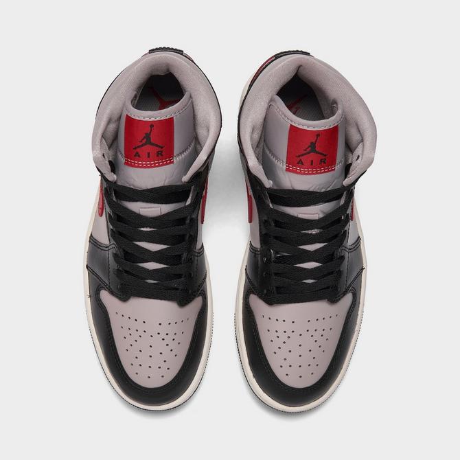 Air jordan 1 on sale mid finish line