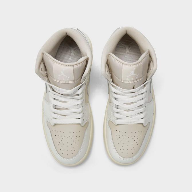 Women's air jordan retro 1 high premium utility casual shoes hotsell