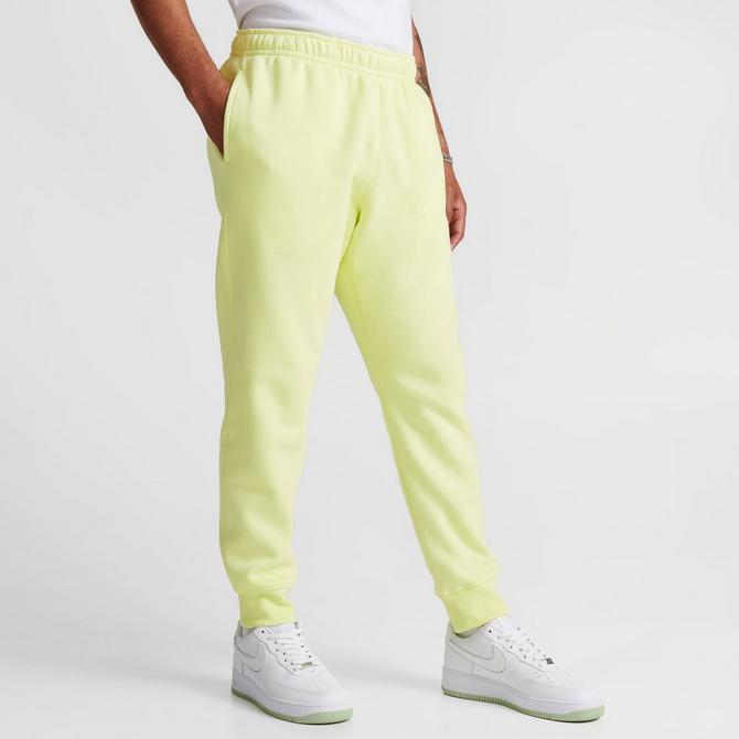 Nike club fleece cuffed joggers hot sale