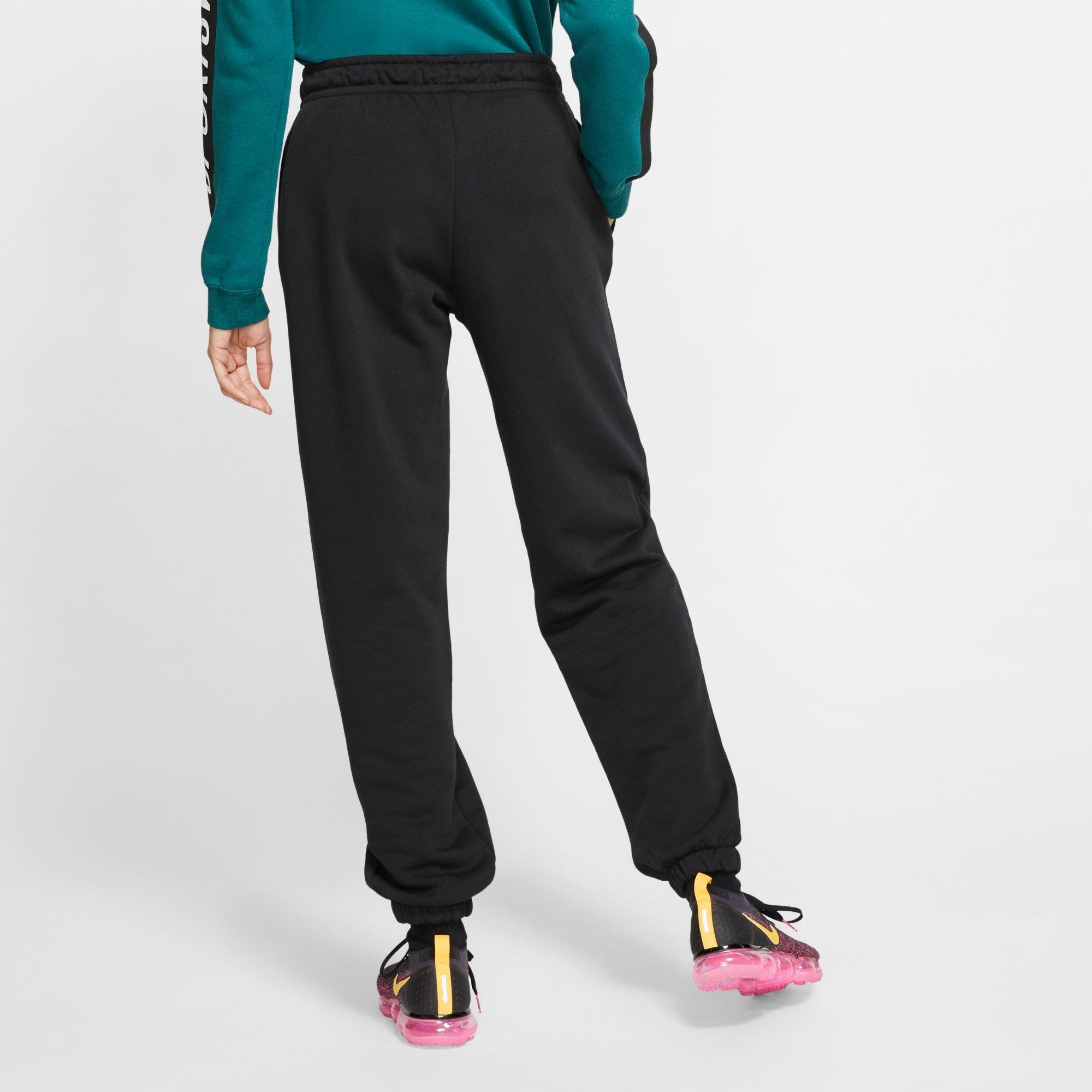 finish line nike jogging suits