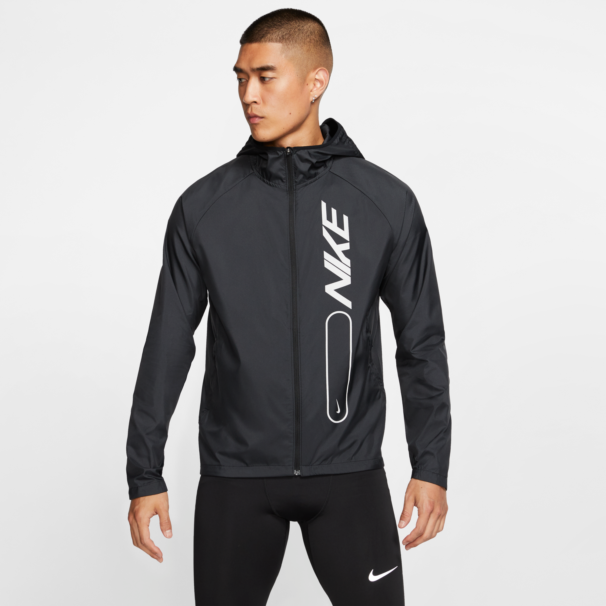 nike essential flash