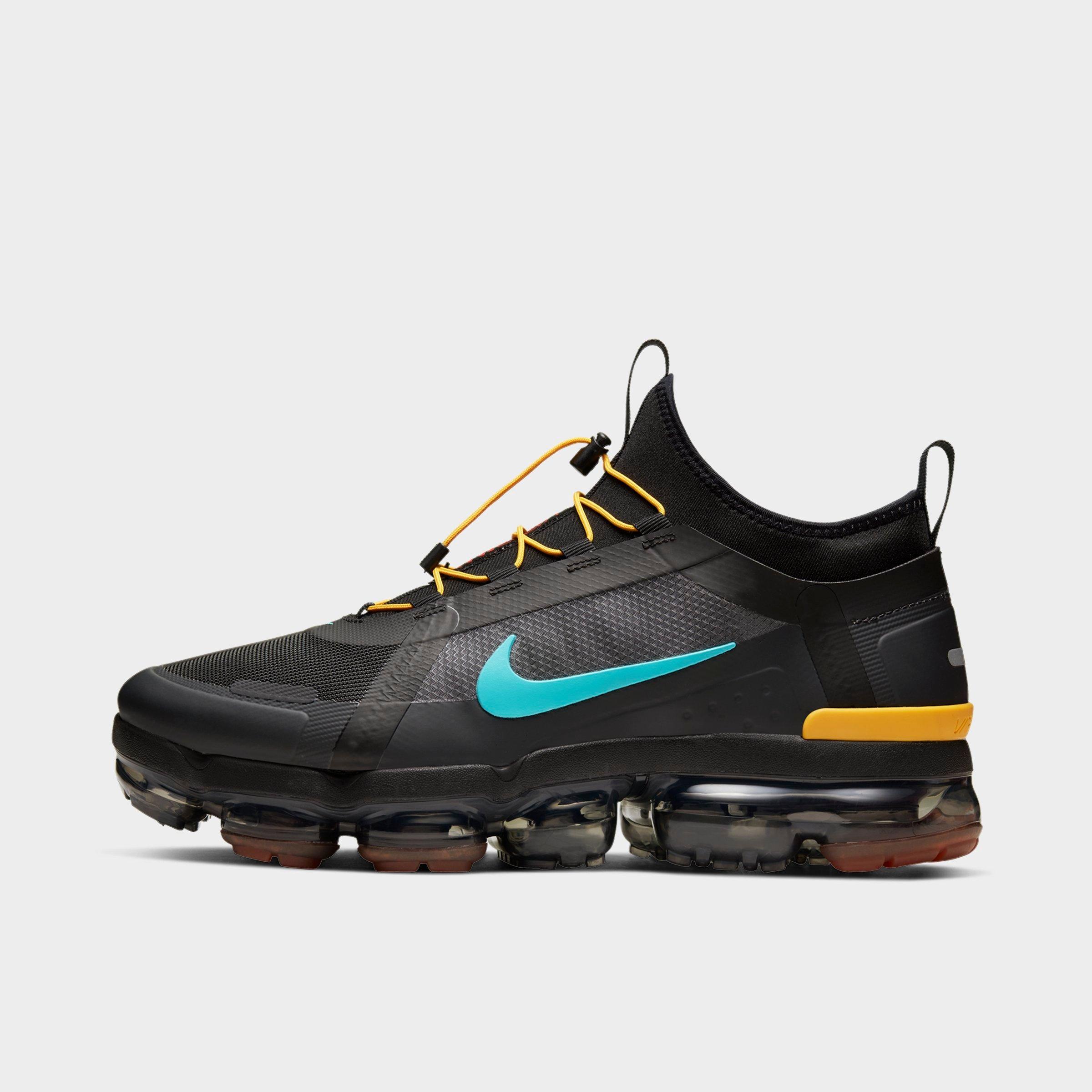 mens nike utility trainers