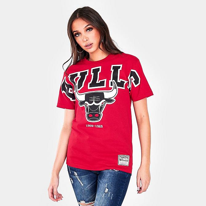 Back Left view of Women's Mitchell & Ness Chicago Bulls NBA Logo T-Shirt in Red Click to zoom