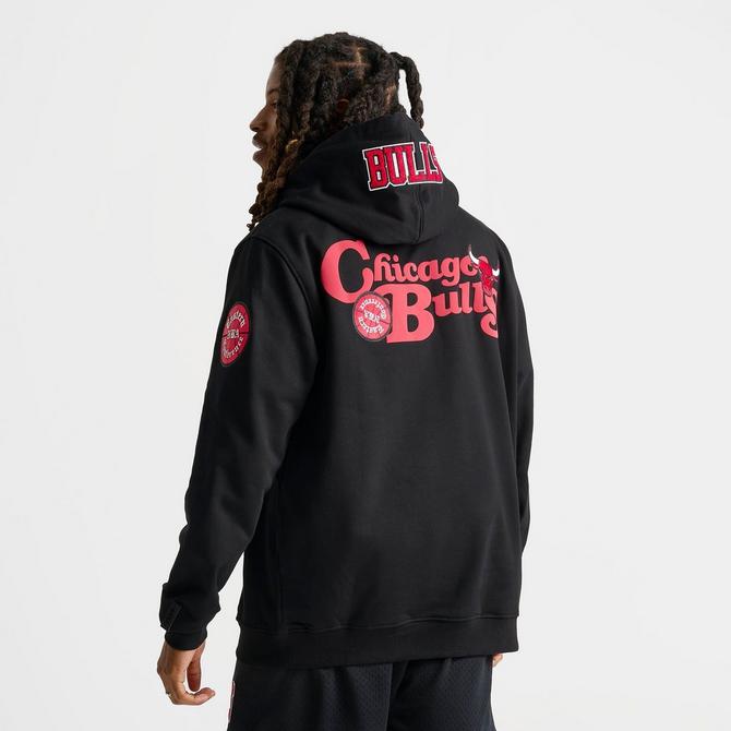 [angle] view of Men's Pro Standard Chicago Bulls NBA Souvenir Fleece Pullover Hoodie in Black/Red Click to zoom