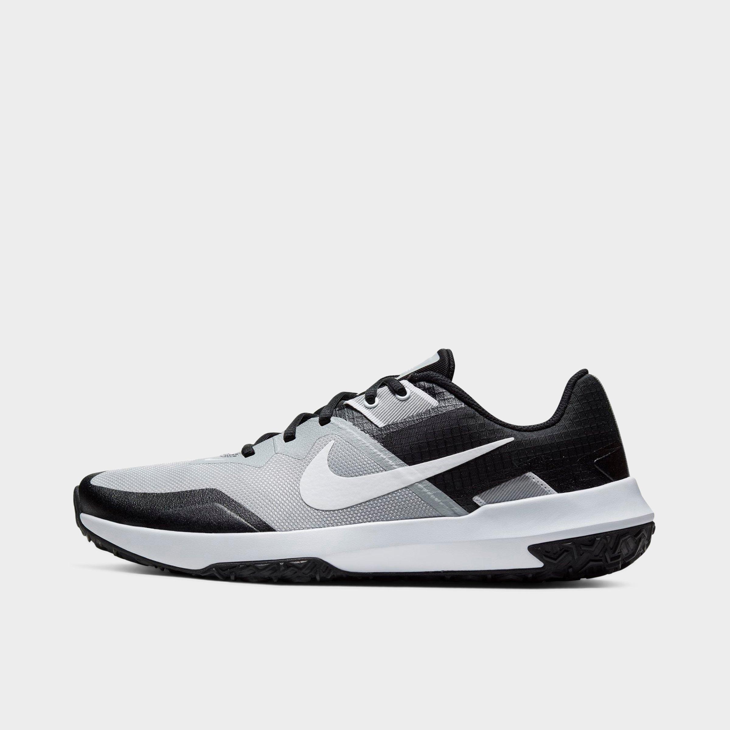nike varsity compete trainer 4e