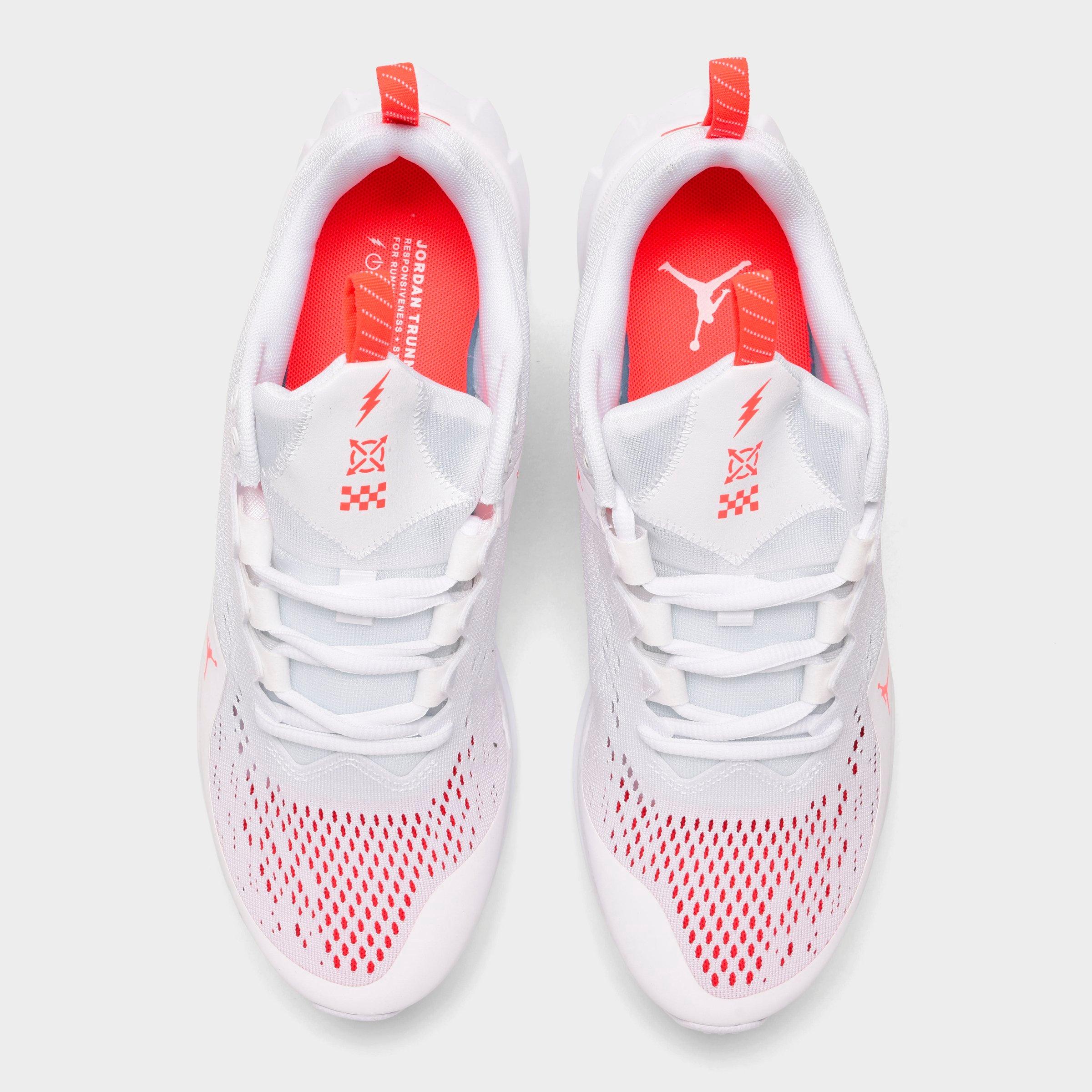 mens jordan zoom trunner