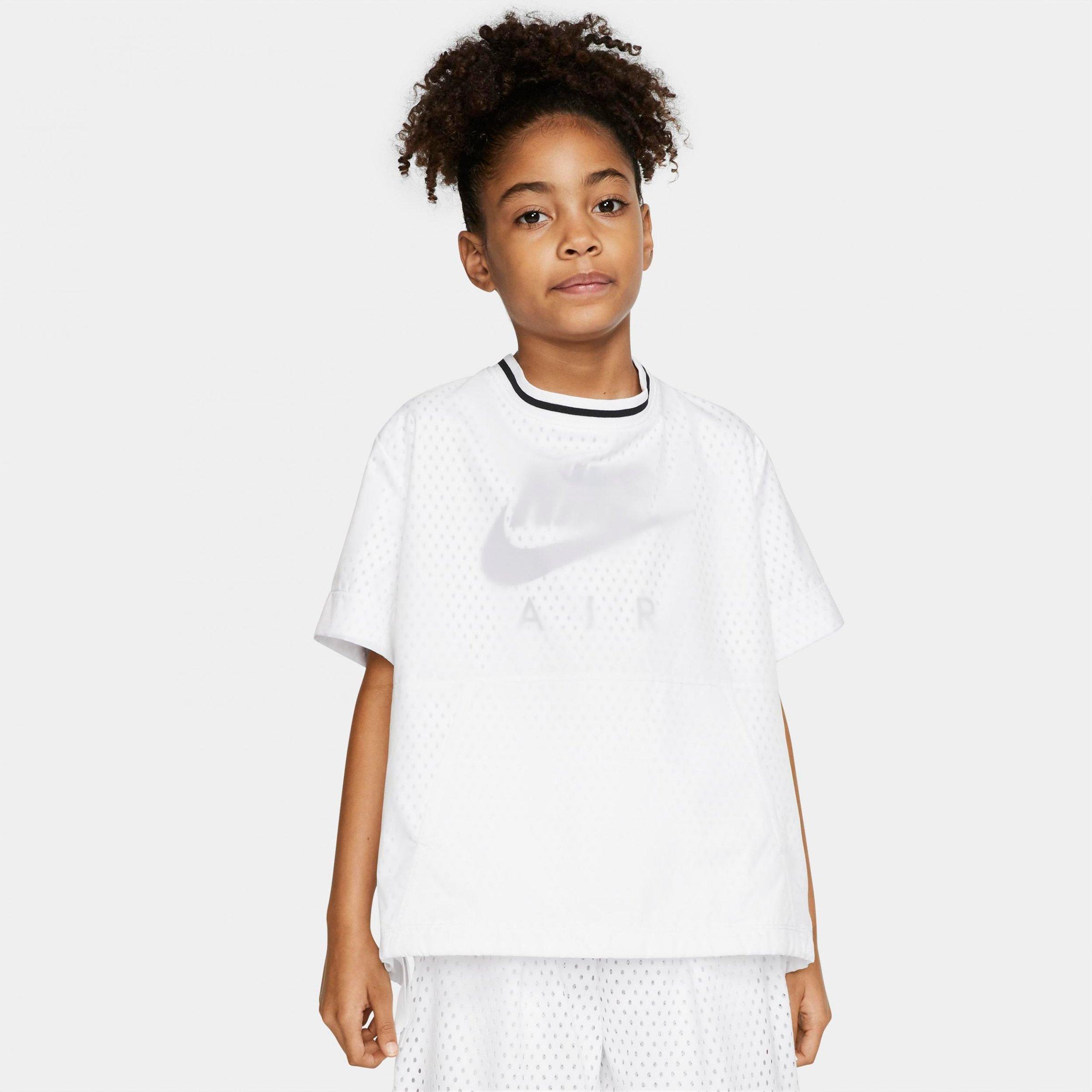 nike shirt oversized