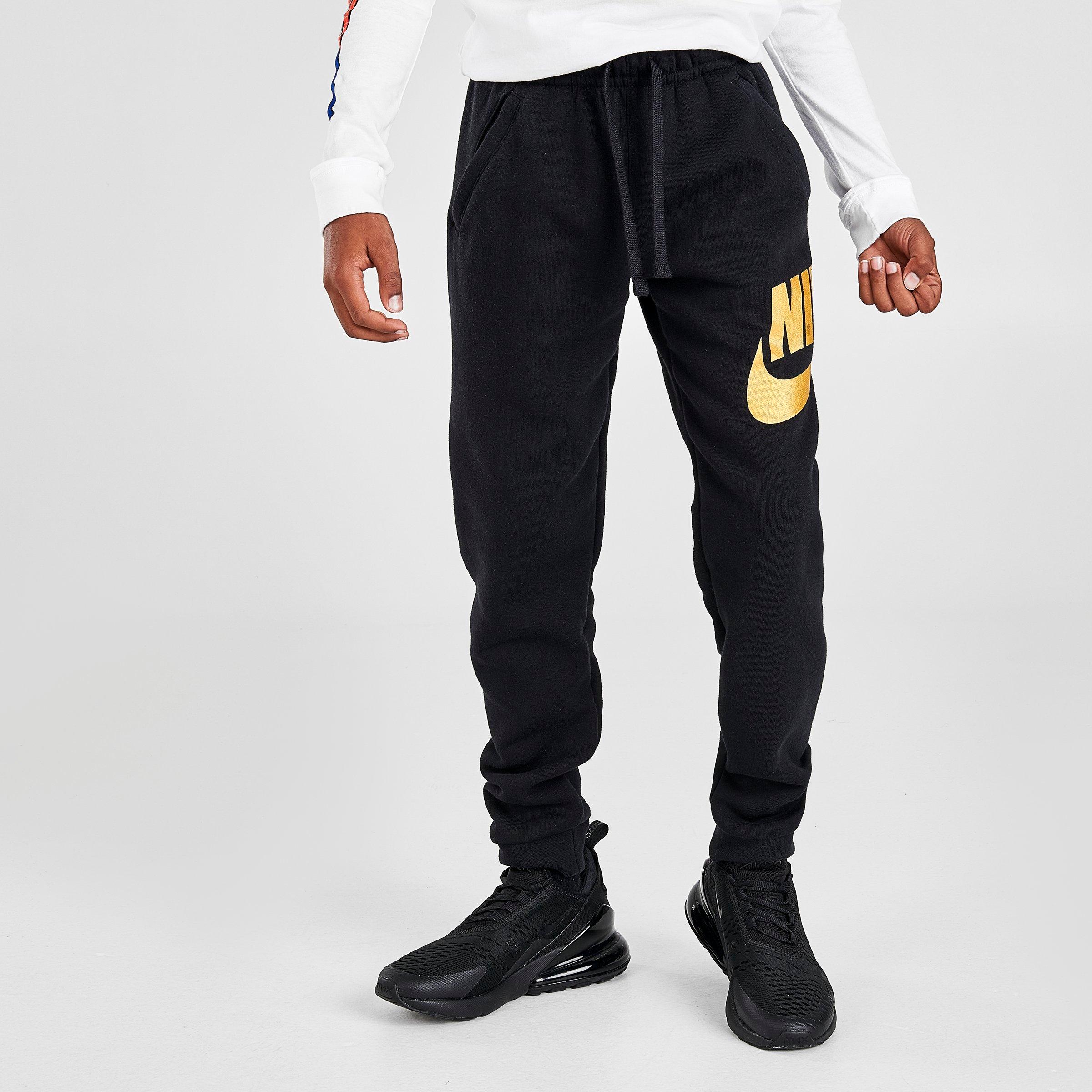 nike three quarter pants