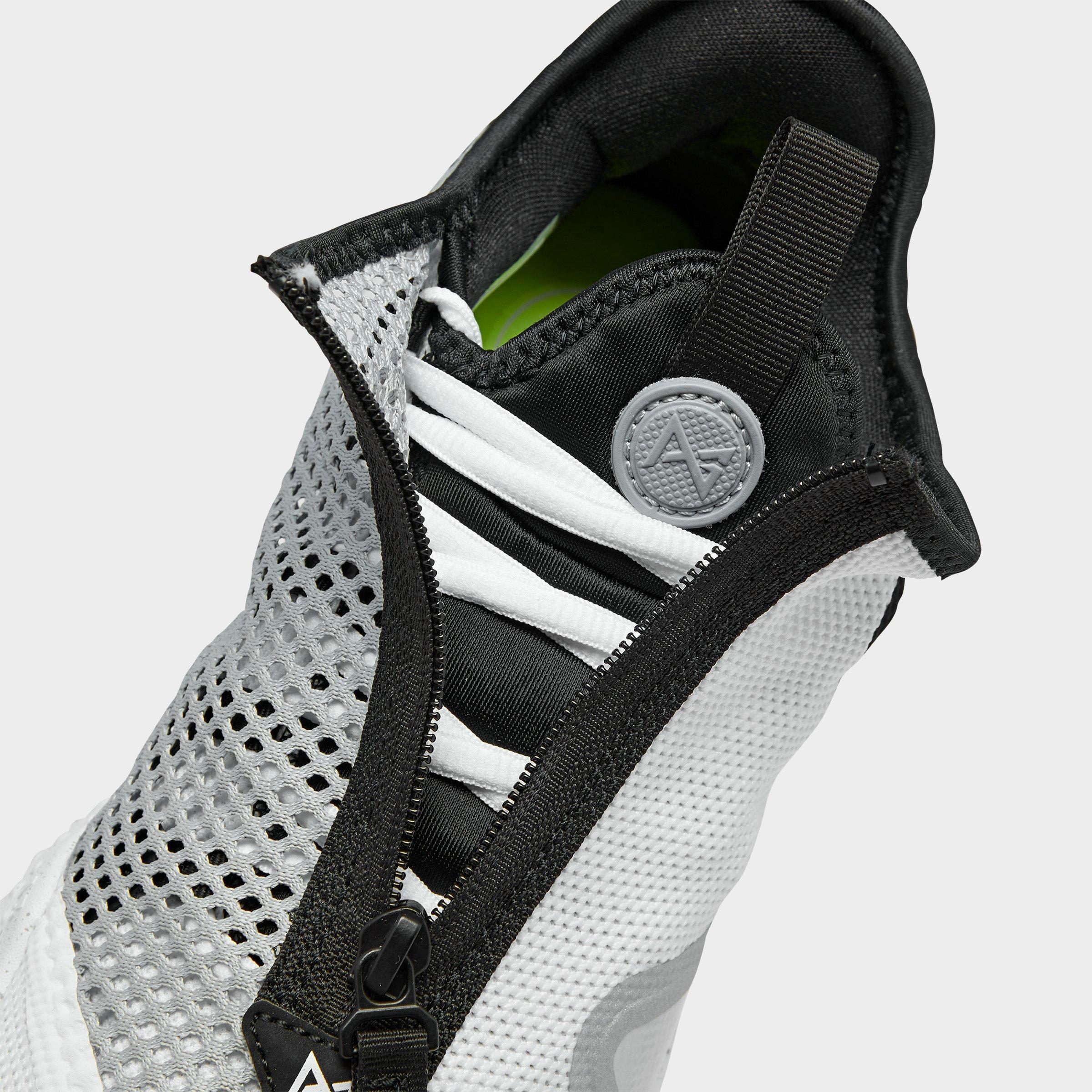 white and black pg