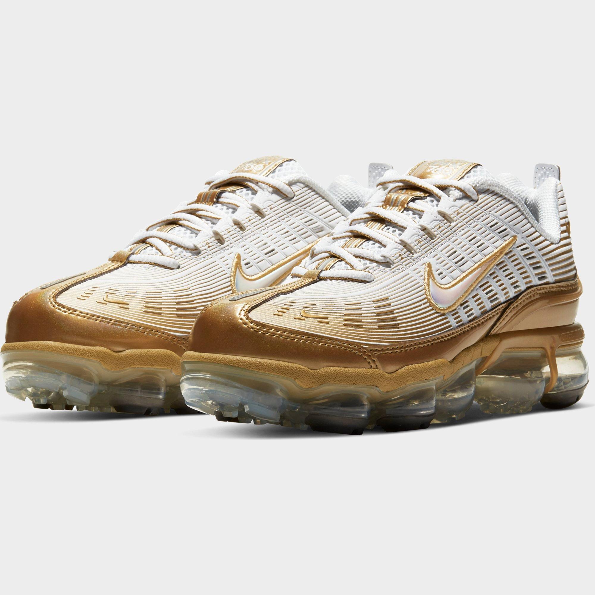 white and gold vapormax 360