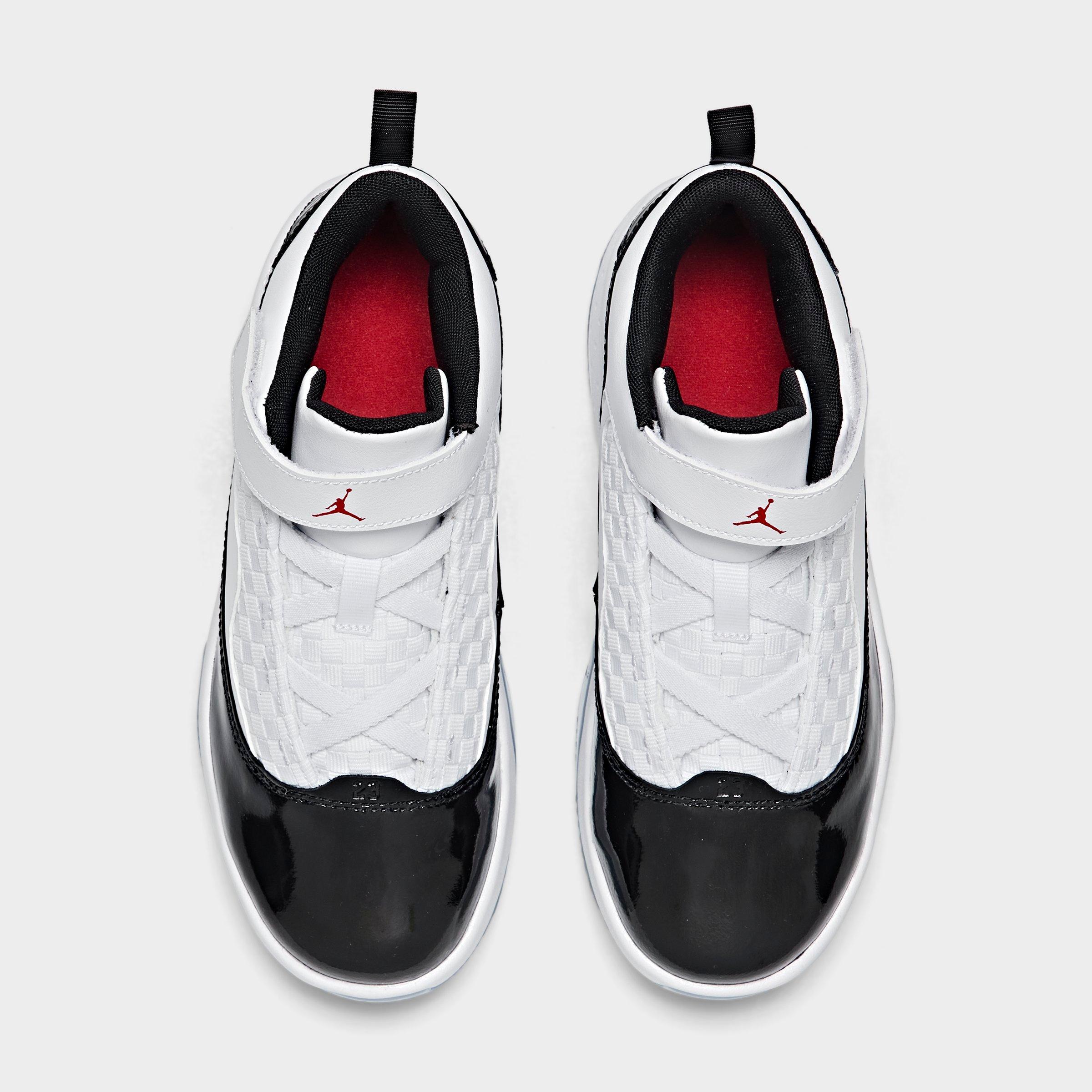 jordan max aura finish line