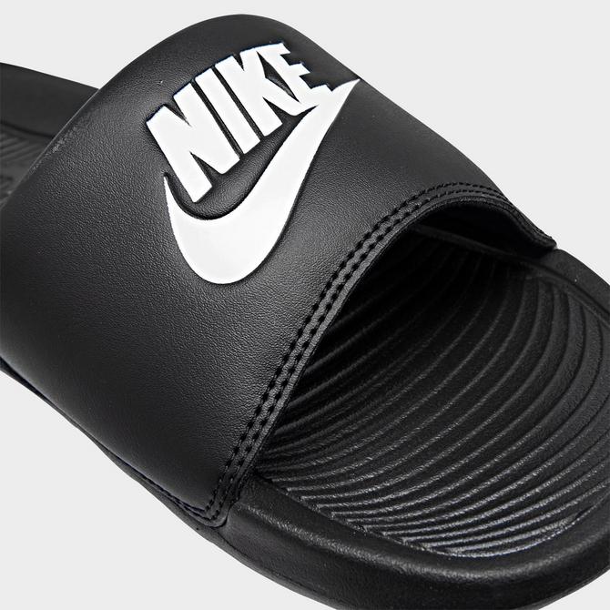 Nike sandals 2024 womens black