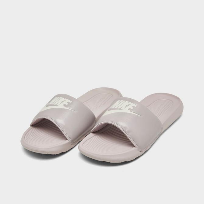 Women's kawa hotsell nike slides