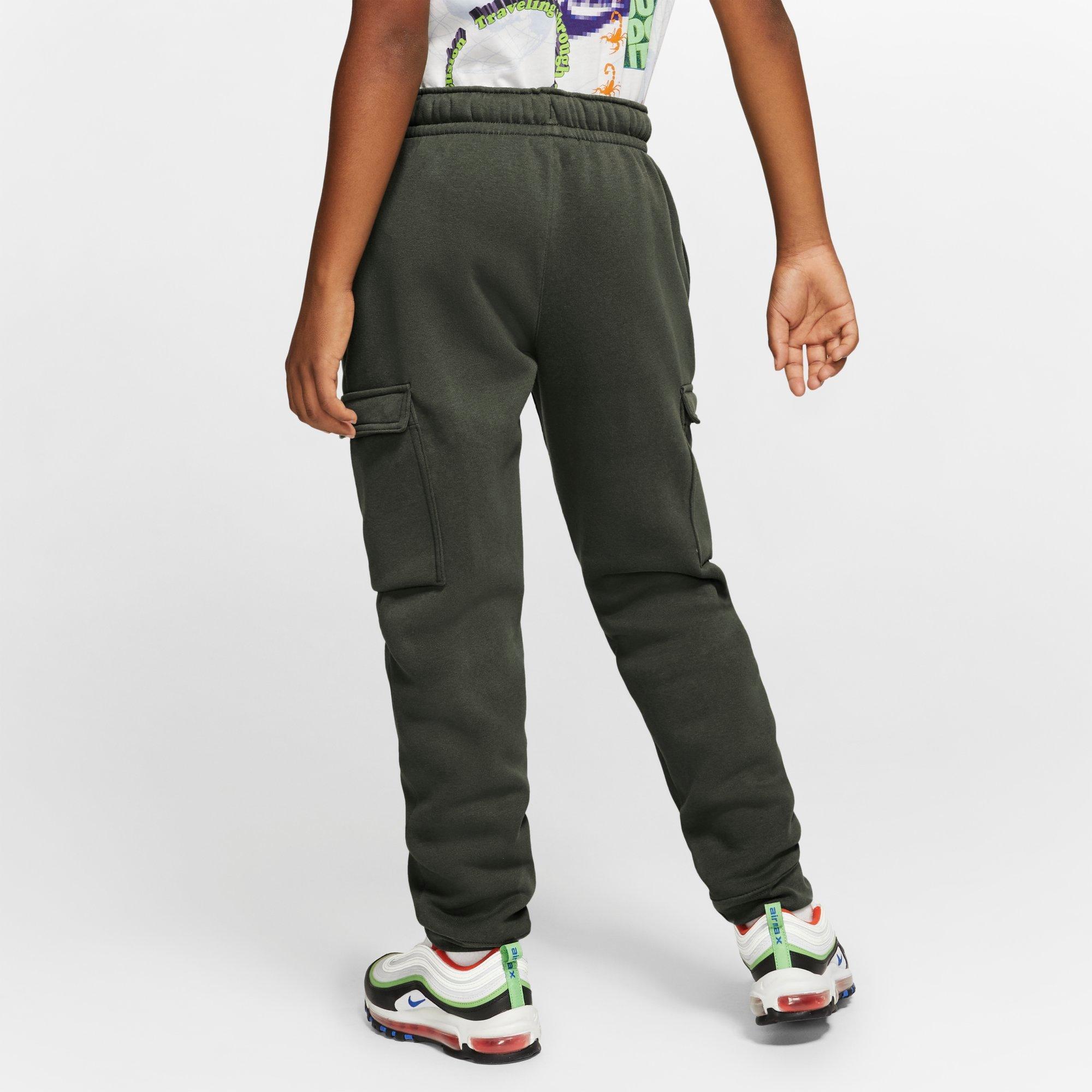 arri nike cargo pants