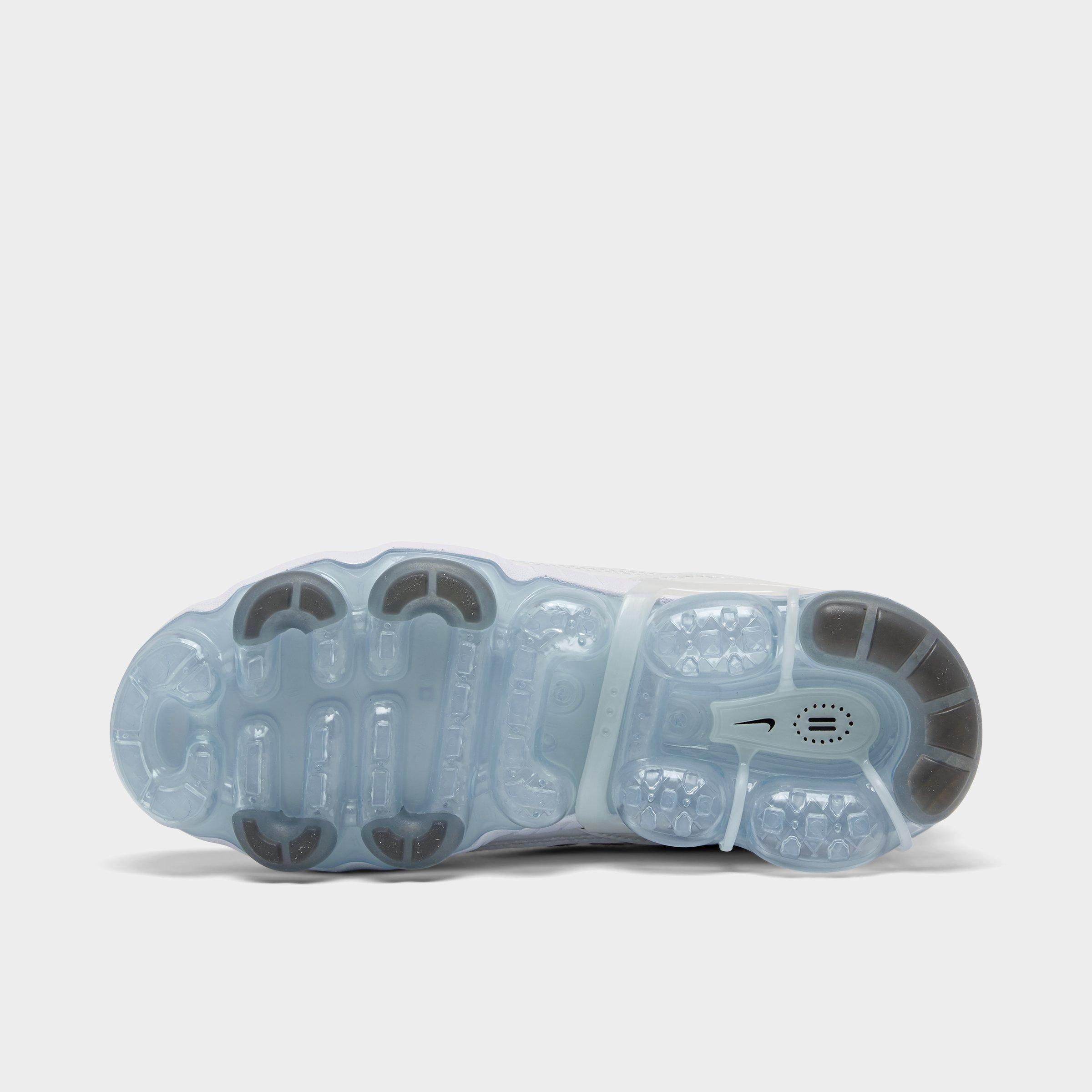 squatting in vapormax
