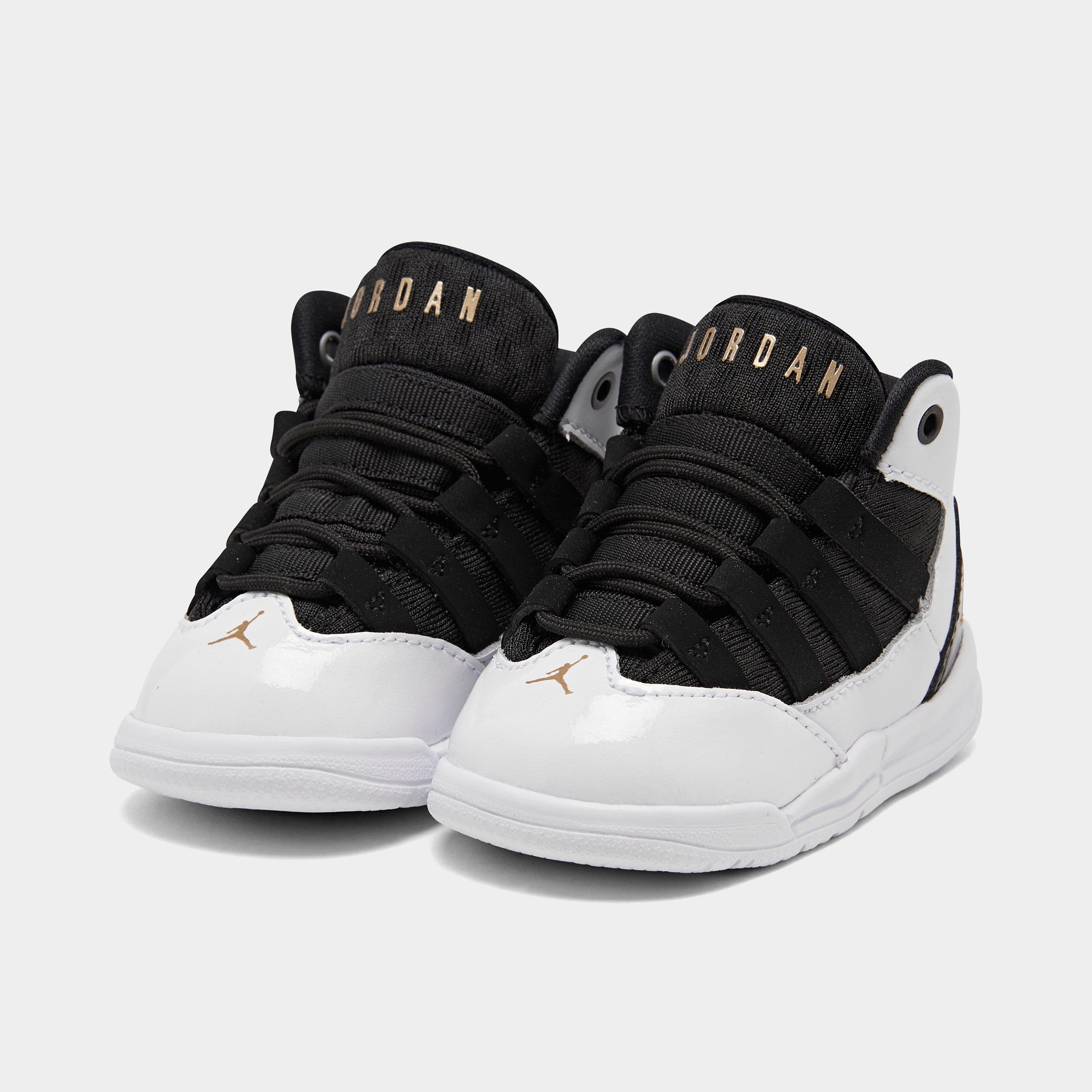 jordan max aura white metallic gold black