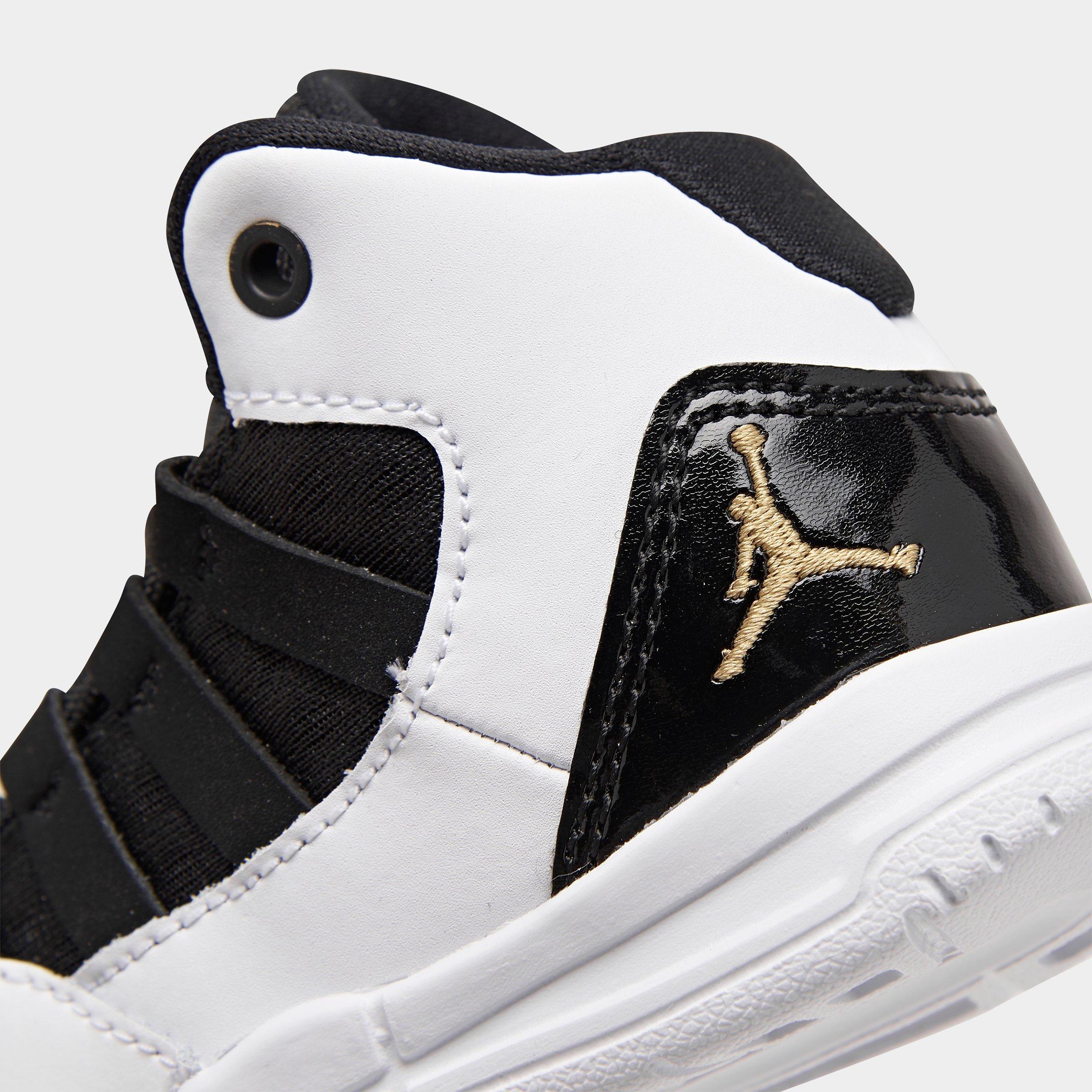 jordan max aura black white gold