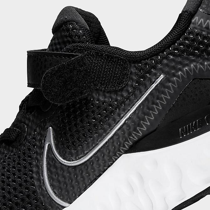 Left view of Boys' Little Kids' Nike Renew Run SE Running Shoes in Black/White/Dark Smoke Grey/Metallic Silver Click to zoom